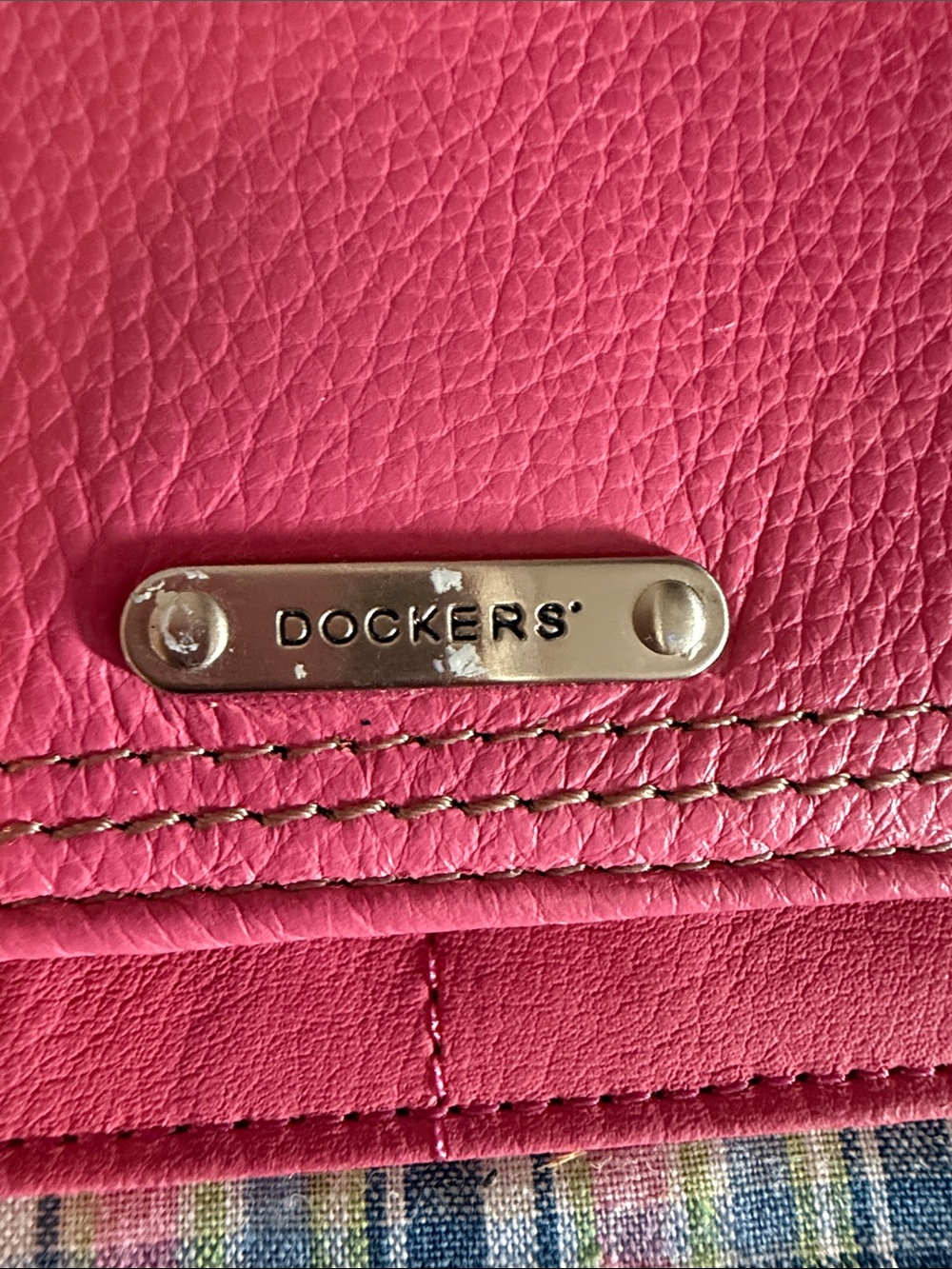 Dockers Fuchsia Pink Sofitel Pebbled Leather Checkbook Trifold Wallet - Picture 12 of 14